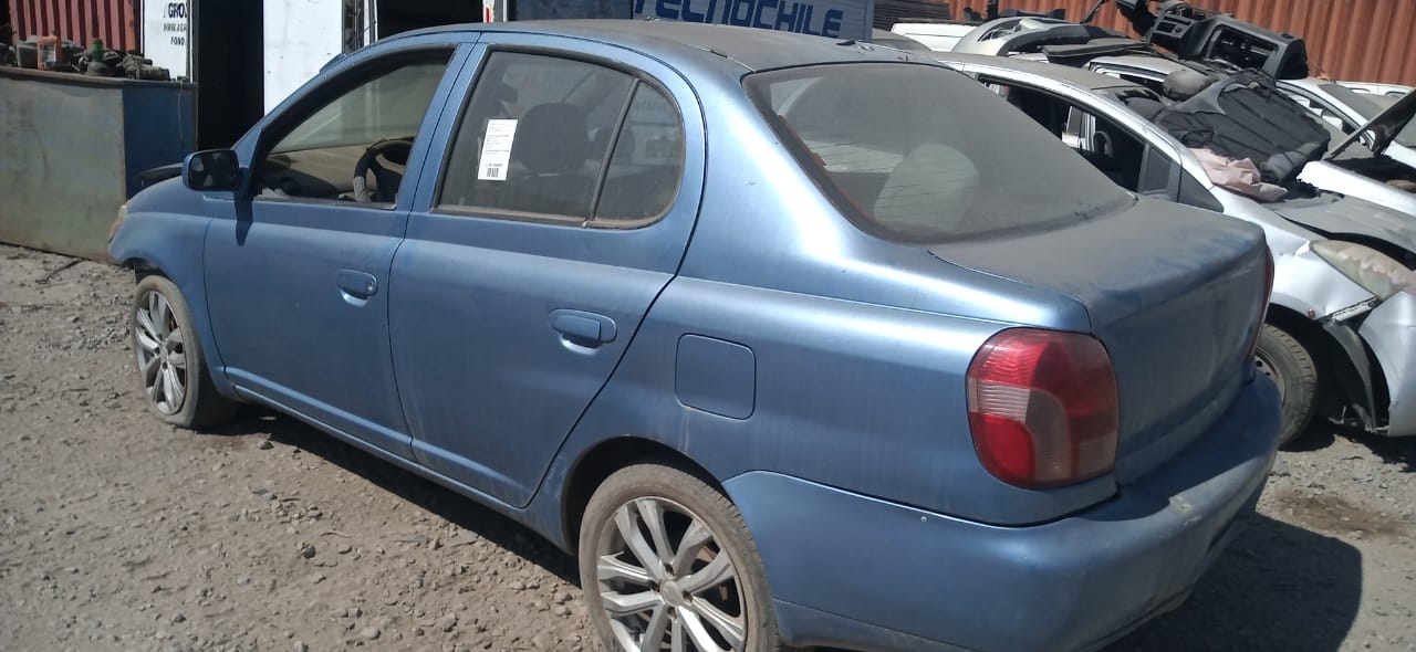  Toyota YARIS 2002    EN DESARME